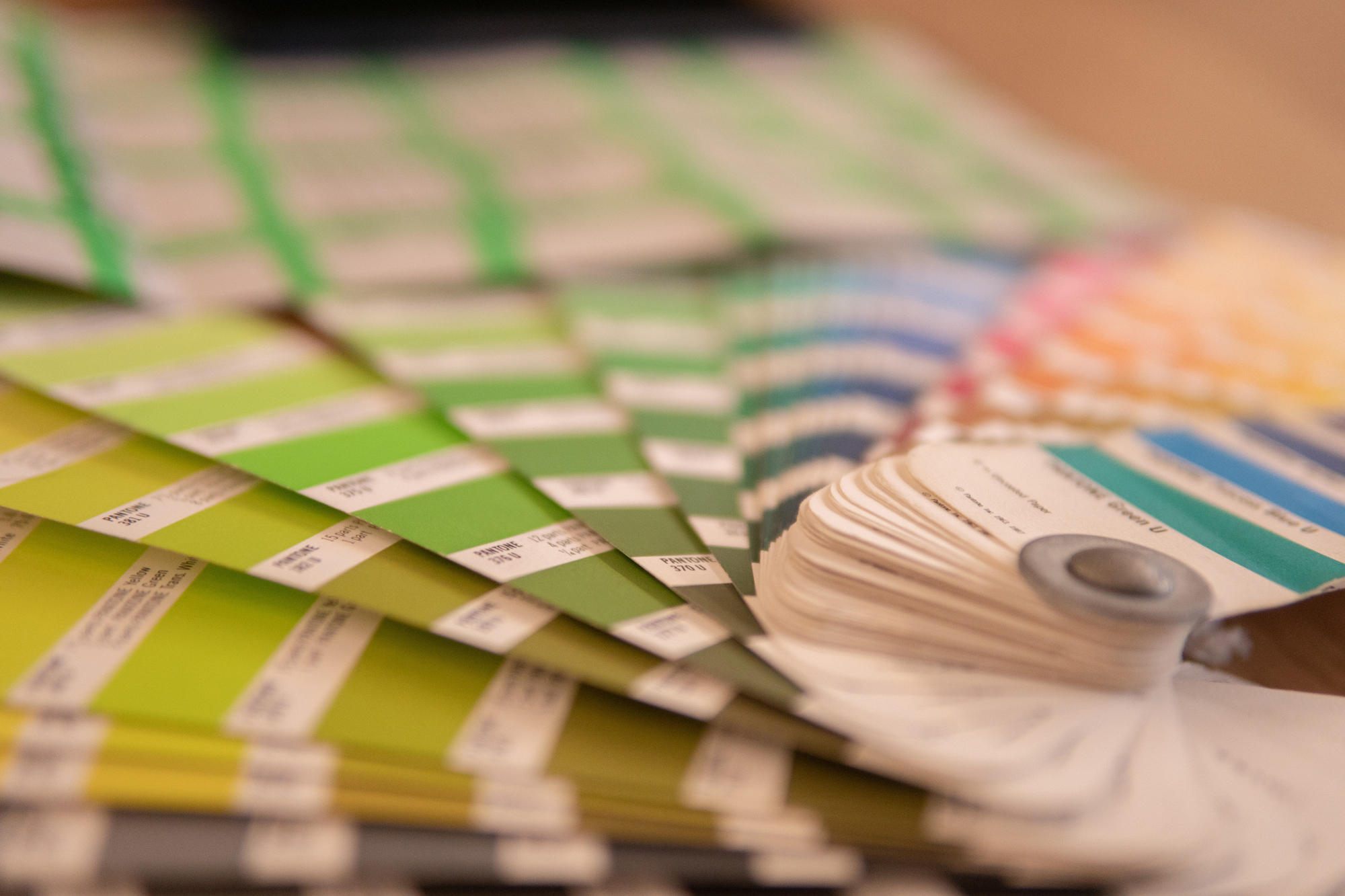 Colorful Packaging: How Color Psychology Transforms Paperboard Packaging